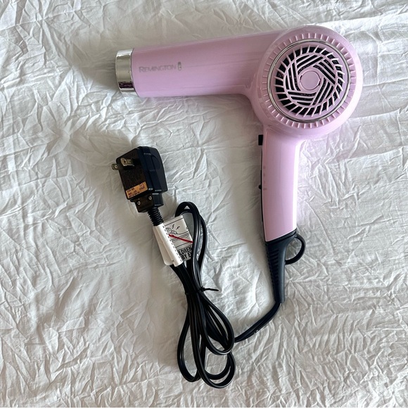 Remington Retro Hair Dryer with Diffuser - Picture 3 of 9